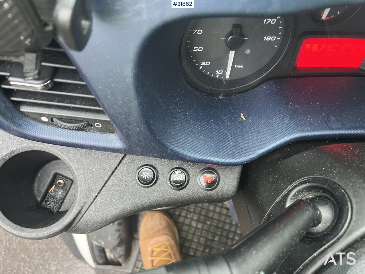 Box van Iveco DAILY: picture 28