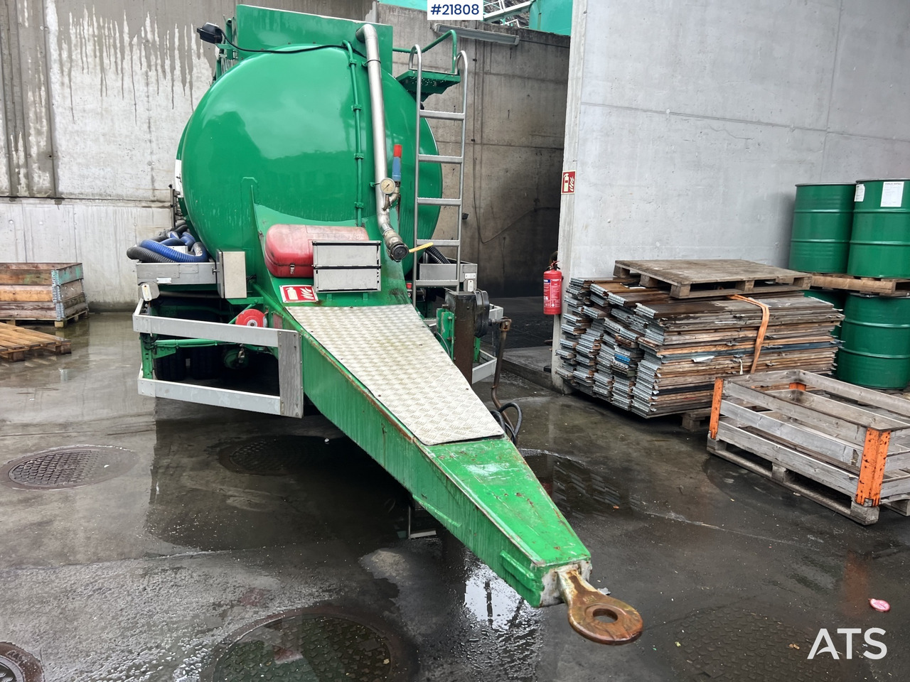 Jyki 2002 jyki ts2-15cr 2 akslet tankhenger rep.objekt - Tank trailer: picture 3 Jyki 2002 jyki ts2-15cr 2 akslet tankhenger rep.objekt - Tank trailer: picture 3