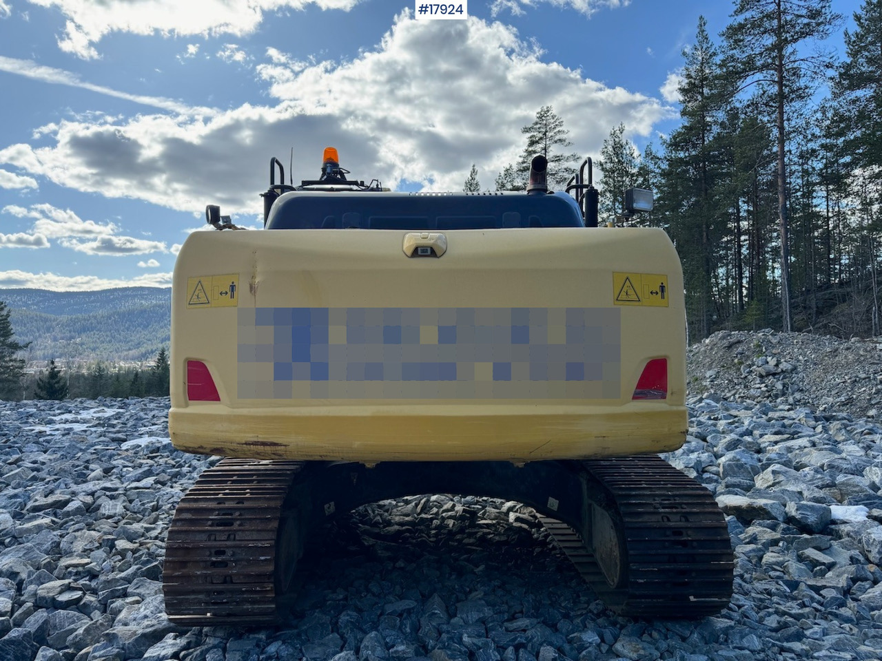 Excavator Komatsu PC240LC-10: picture 7