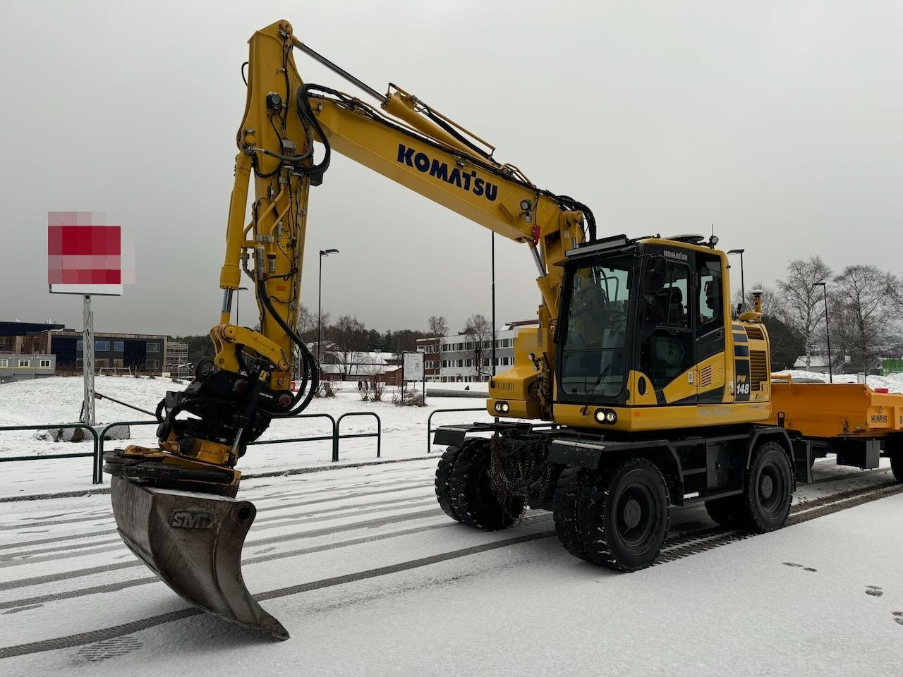 Komatsu PW148-11 - Wheel excavator: picture 1 Komatsu PW148-11 - Wheel excavator: picture 1