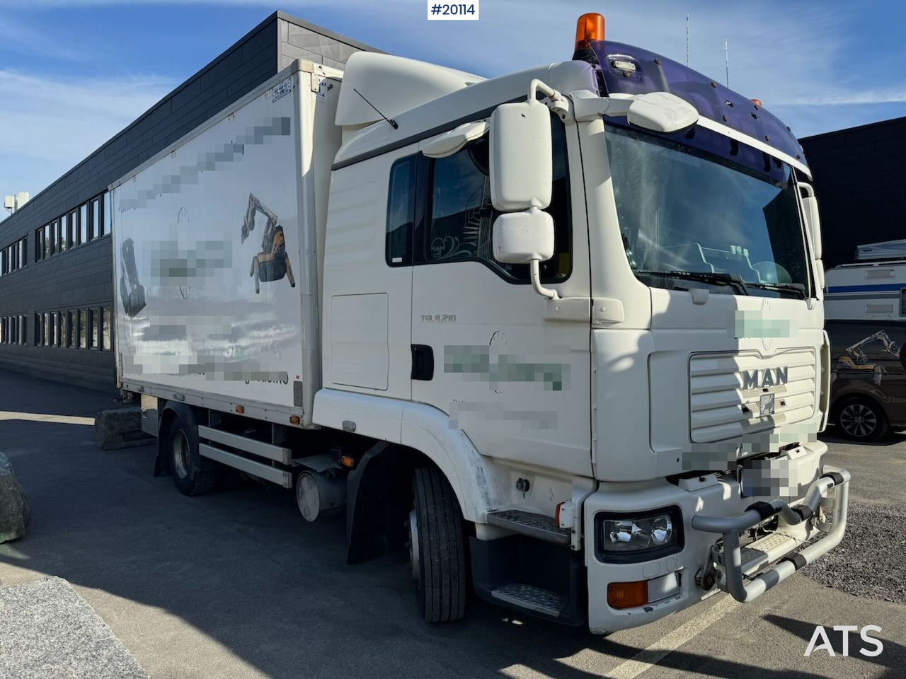 MAN TGL 8.210 - Box truck: picture 2 MAN TGL 8.210 - Box truck: picture 2