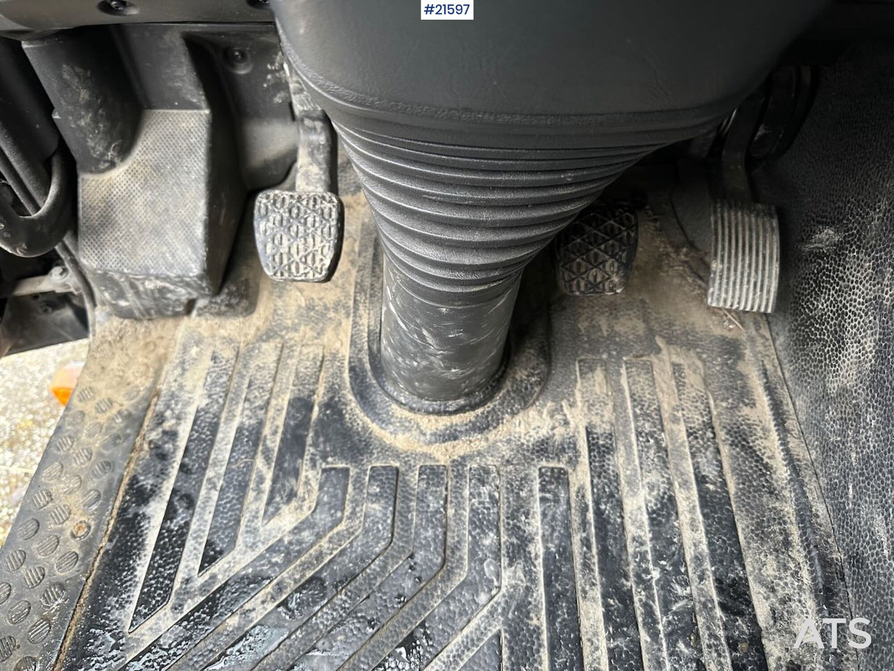 Mercedes 1524 L planbil m/ ny kompressor og vinterdekk. Ikke EU godkjent. leasing Mercedes 1524 L planbil m/ ny kompressor og vinterdekk. Ikke EU godkjent.: picture 25