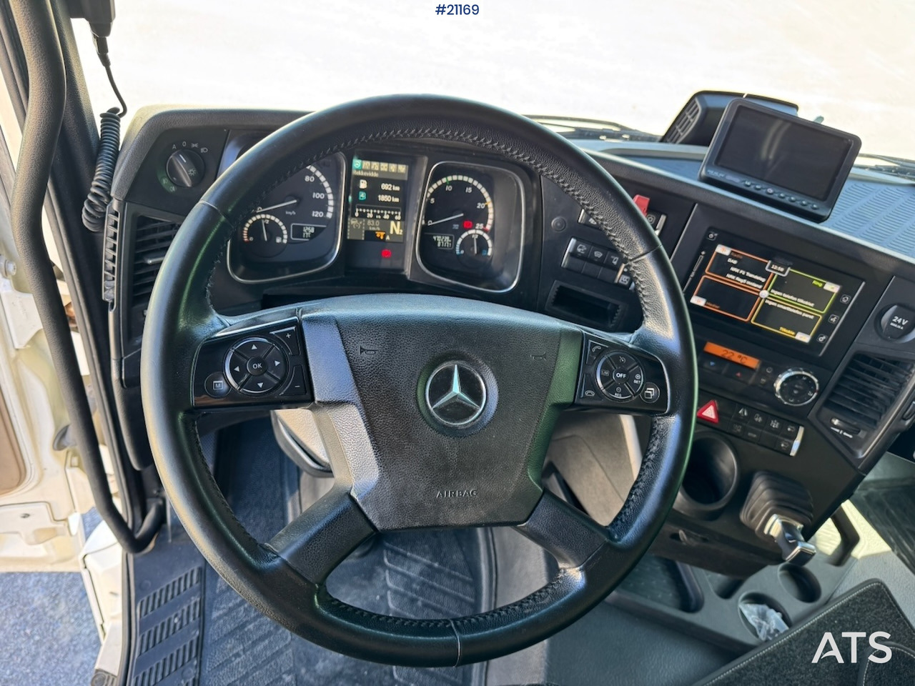 Mercedes Actros 2553 leasing Mercedes Actros 2553: picture 38
