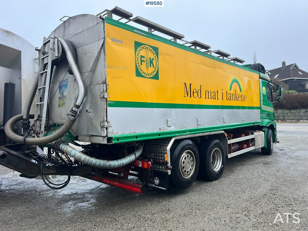 Tank truck Mercedes Actros: picture 13