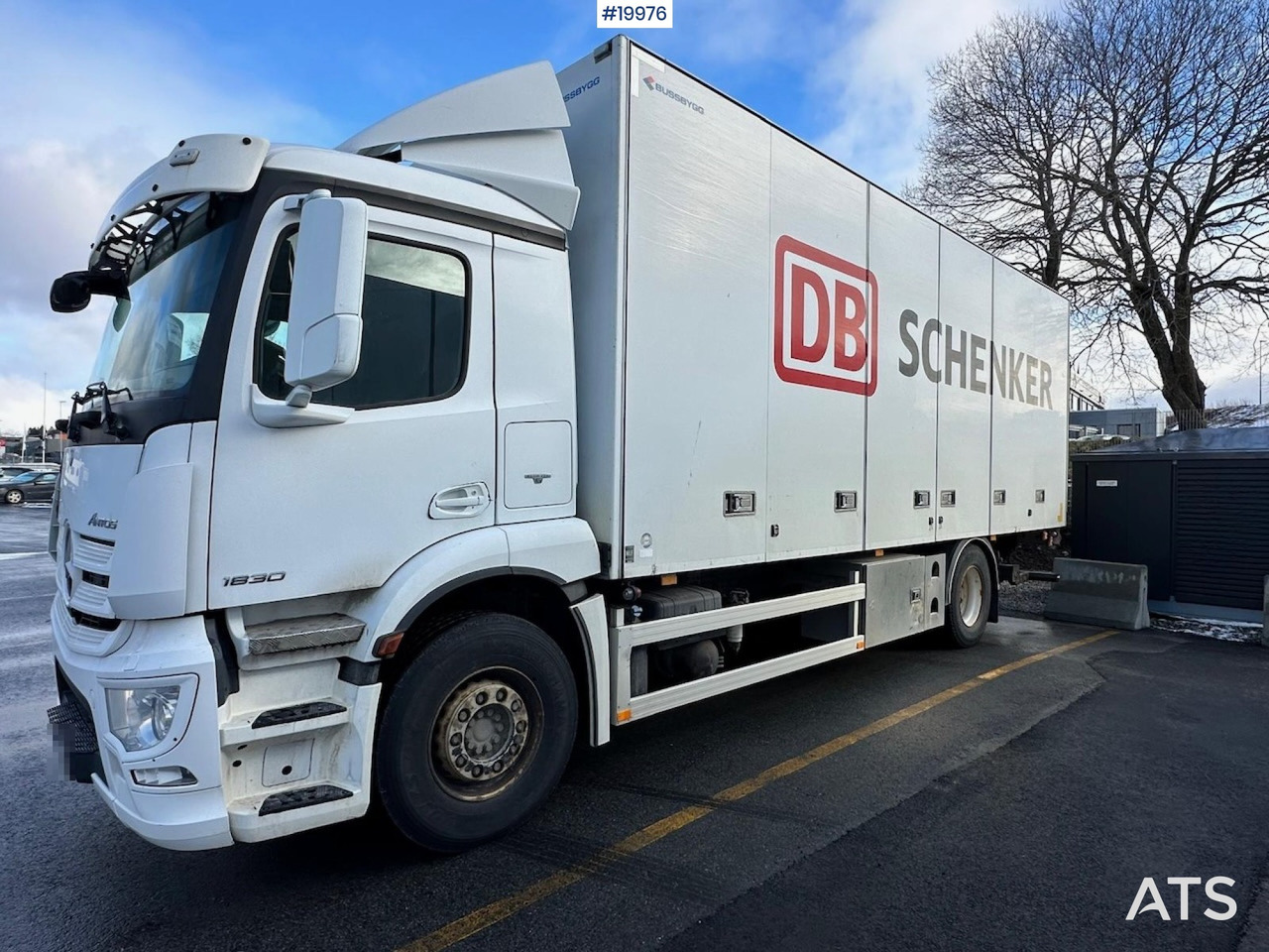 Mercedes Antos 1830 - Box truck: picture 1 Mercedes Antos 1830 - Box truck: picture 1
