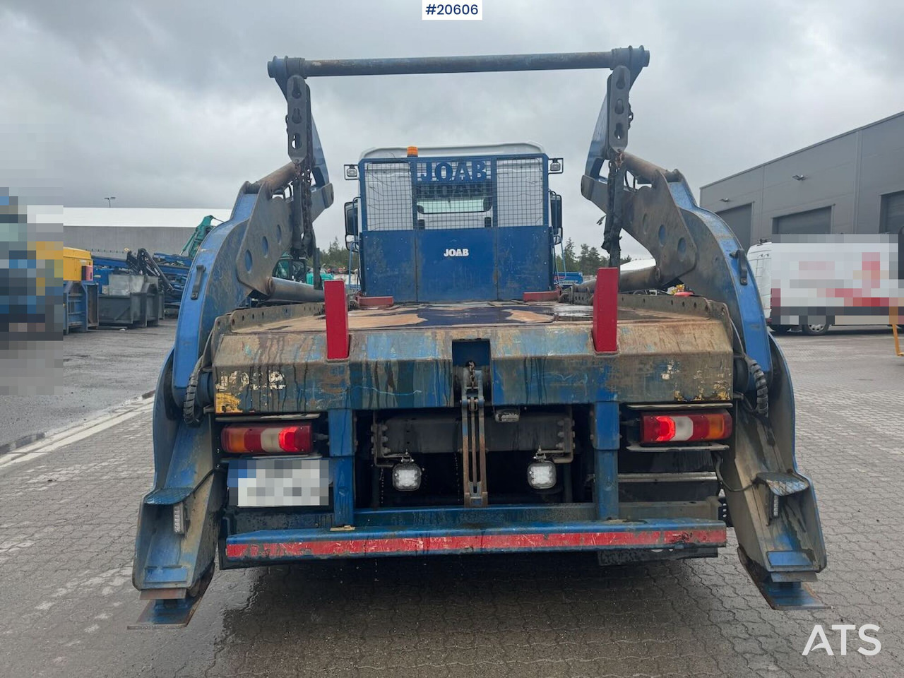 Mercedes Antos 1833 - Skip loader truck: picture 4 Mercedes Antos 1833 - Skip loader truck: picture 4