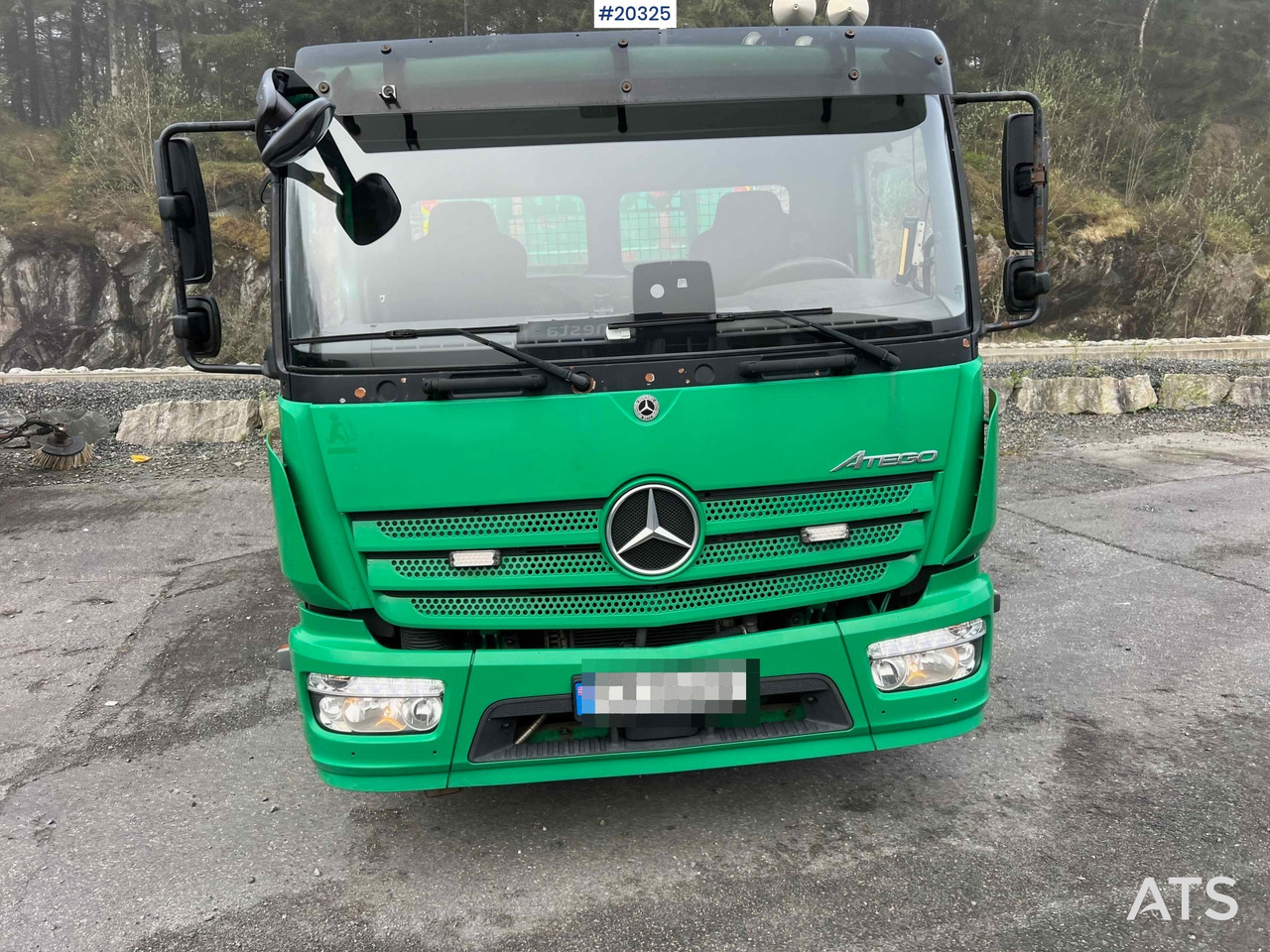 Mercedes Atego 1524 - Skip loader truck: picture 5 Mercedes Atego 1524 - Skip loader truck: picture 5