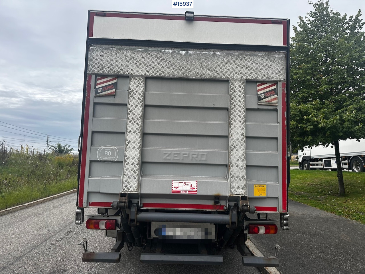 Mercedes Atego - Box truck: picture 4 Mercedes Atego - Box truck: picture 4