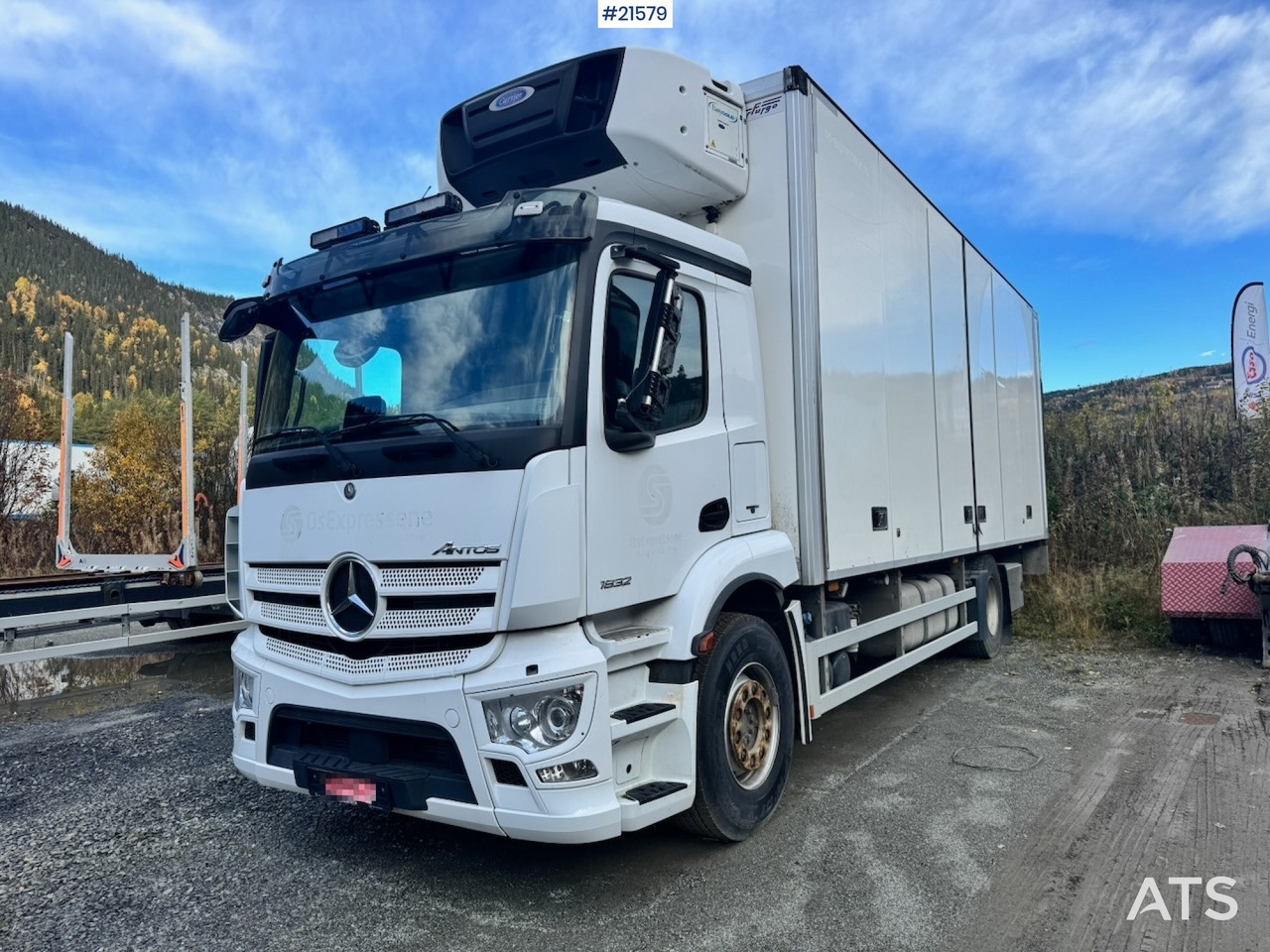 Mercedes-Benz Antos 1832 m/ Full sideåpning og Kjøl/frys. - Box truck: picture 1 Mercedes-Benz Antos 1832 m/ Full sideåpning og Kjøl/frys. - Box truck: picture 1