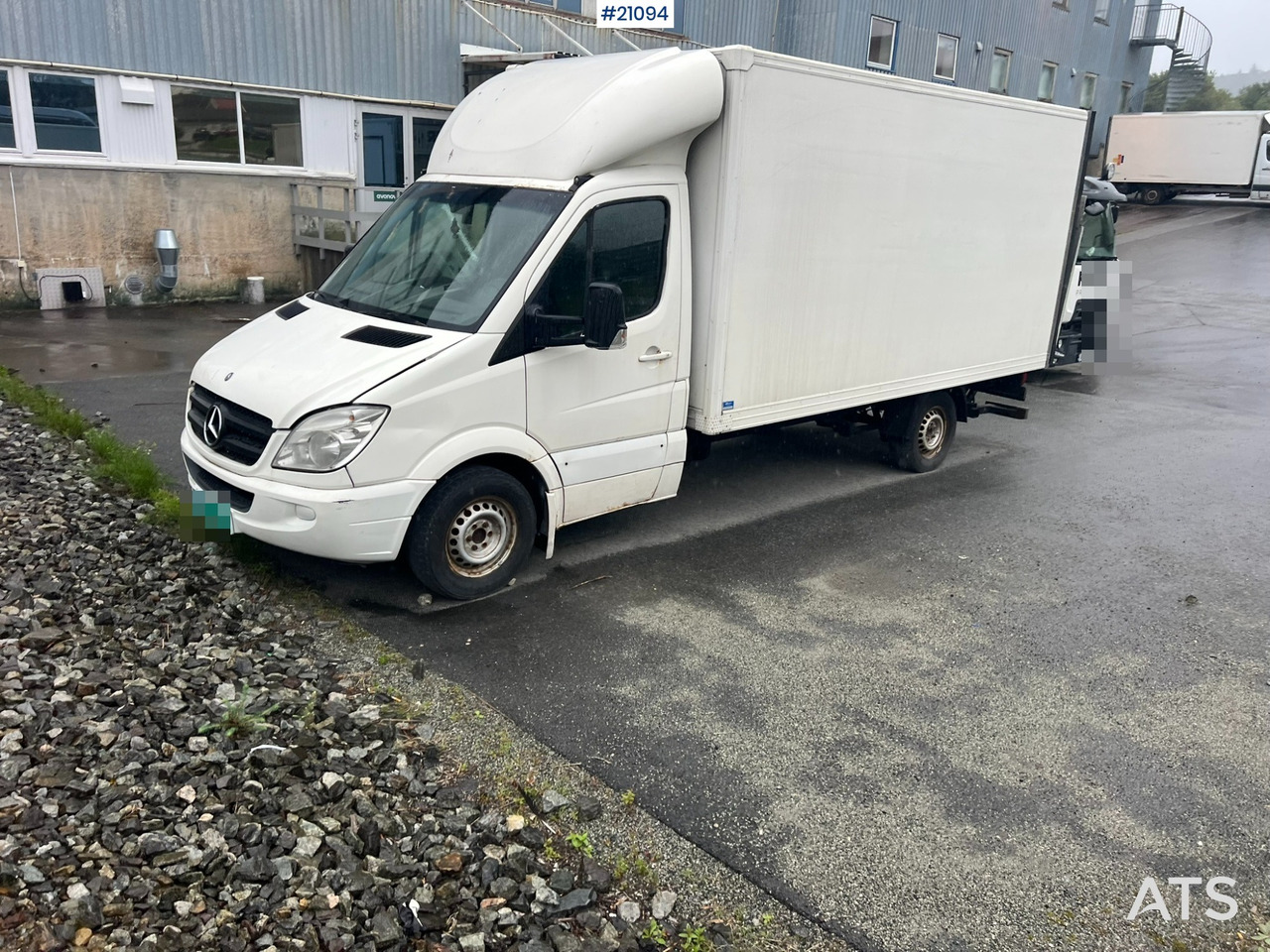 Box truck Mercedes Varebil: picture 9