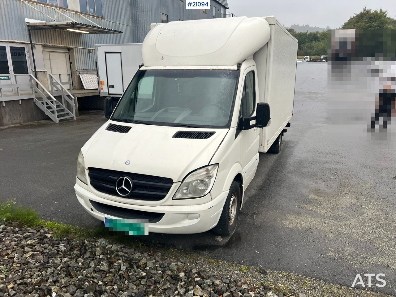 Box truck Mercedes Varebil: picture 12