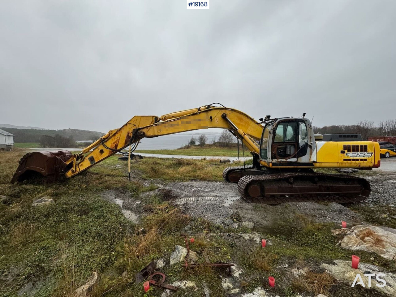 New Holland E385 - Excavator: picture 5 New Holland E385 - Excavator: picture 5