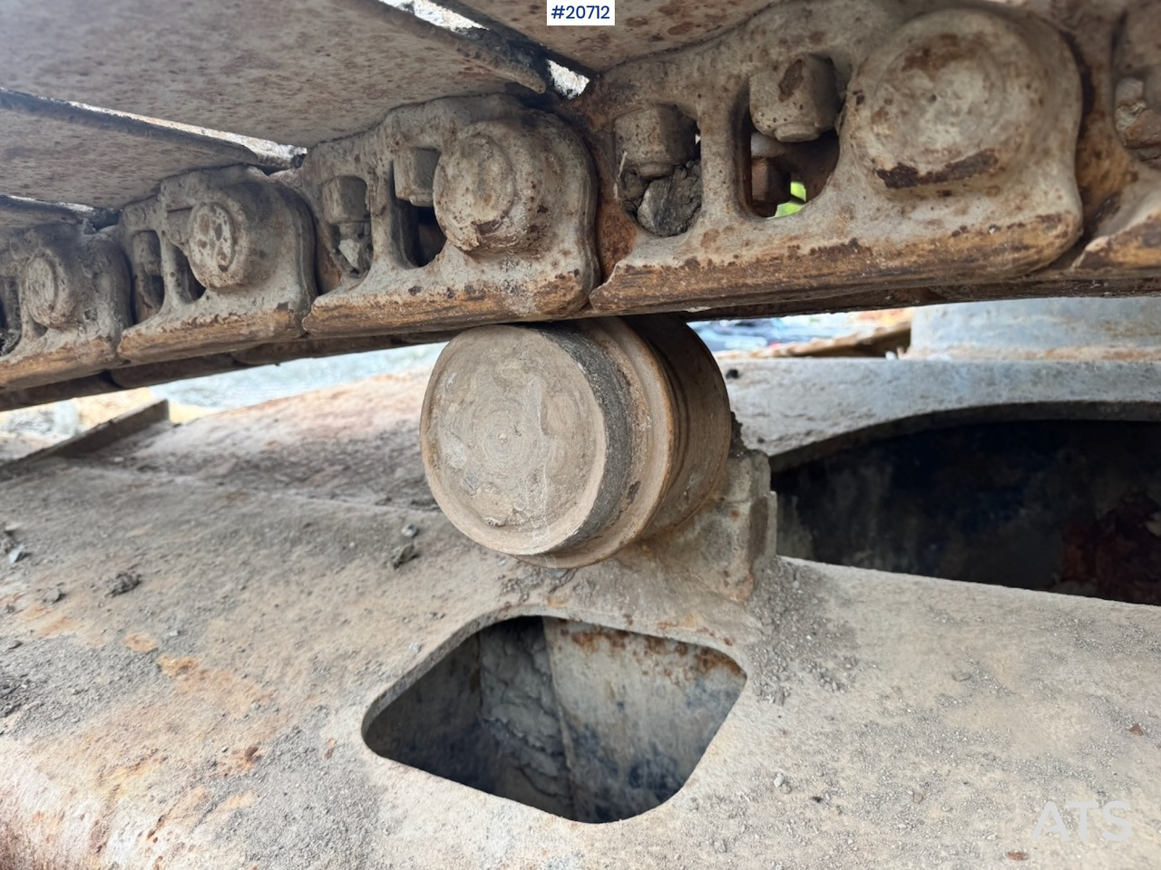 Excavator New Holland kobelco E305B: picture 12