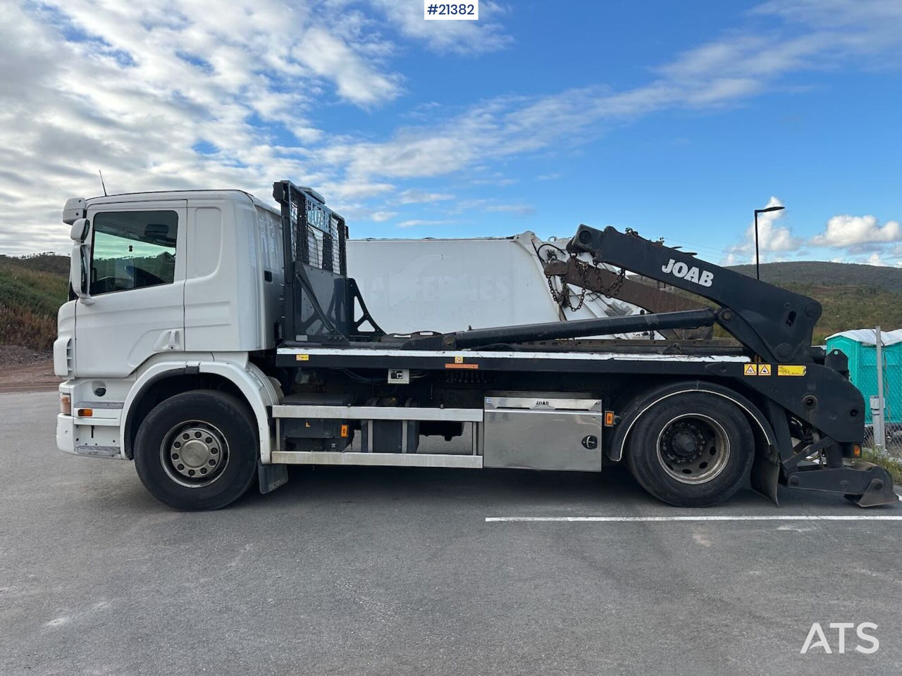Scania P280 - Skip loader truck: picture 5 Scania P280 - Skip loader truck: picture 5