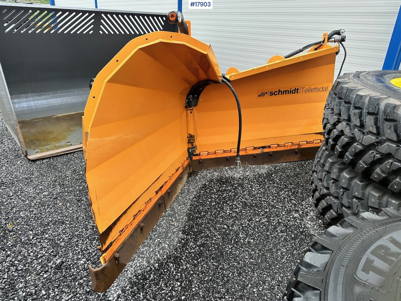 Schmidt V90 - Snow plough for Construction machinery: picture 3 Schmidt V90 - Snow plough for Construction machinery: picture 3