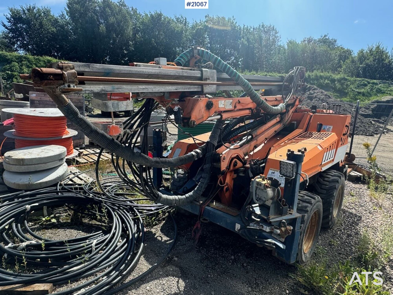 Tamrock 120R - Drilling rig: picture 2 Tamrock 120R - Drilling rig: picture 2