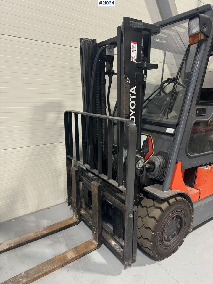 Toyota 7FBMF30 - Electric forklift: picture 5 Toyota 7FBMF30 - Electric forklift: picture 5