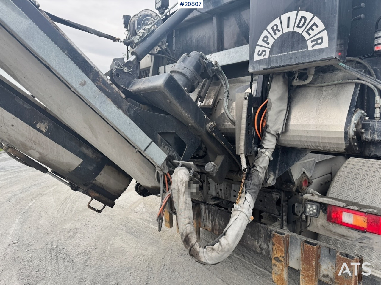 Truck, Asphalt machine Volvo FE320: picture 31