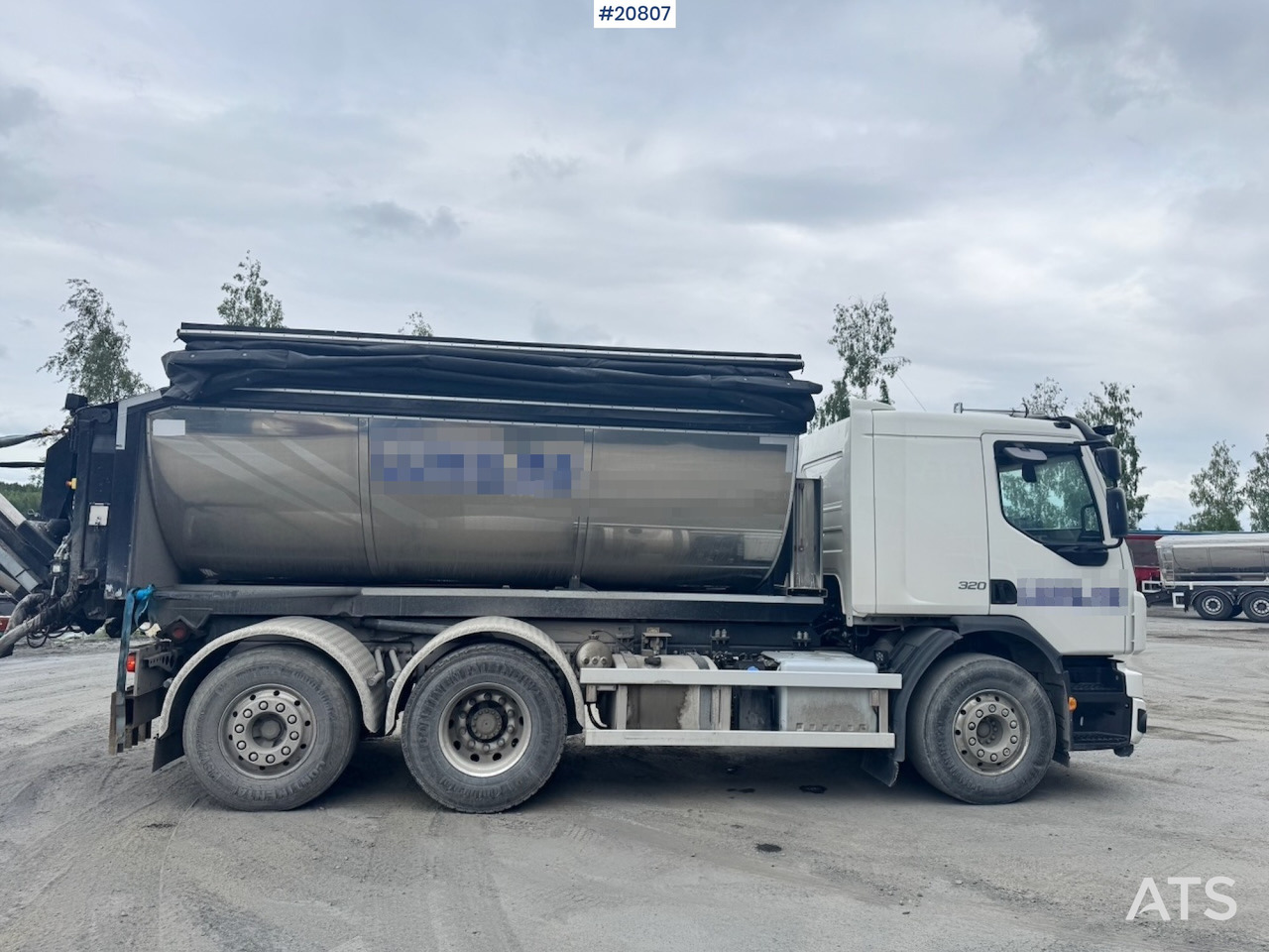 Truck, Asphalt machine Volvo FE320: picture 10