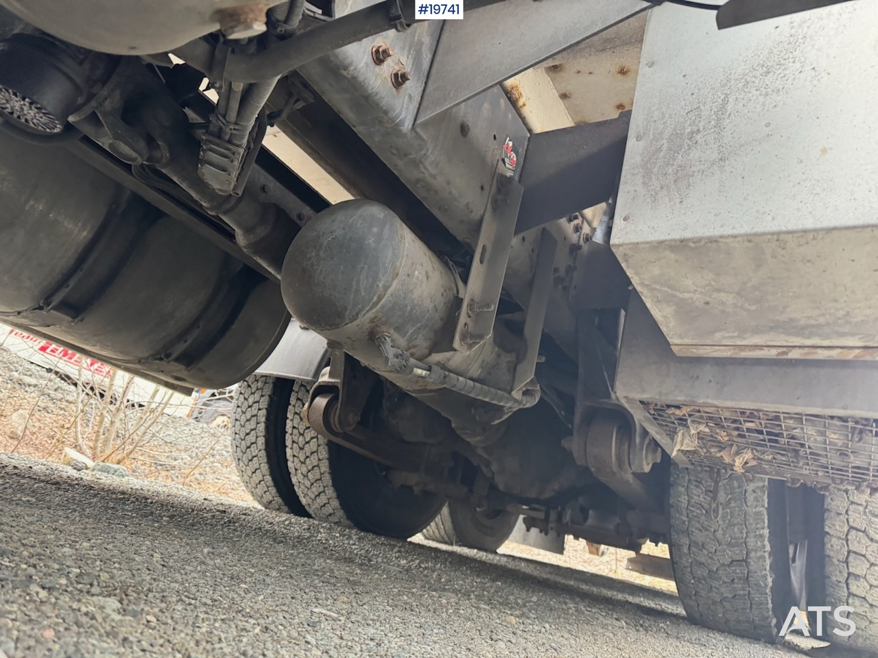 Garbage truck Volvo FE340: picture 11
