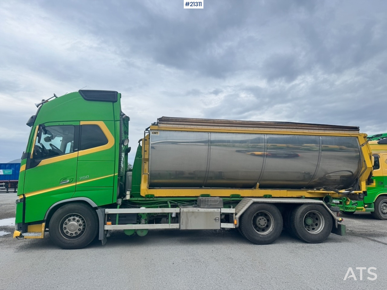 Volvo FH16 750 - Hook lift truck: picture 3 Volvo FH16 750 - Hook lift truck: picture 3