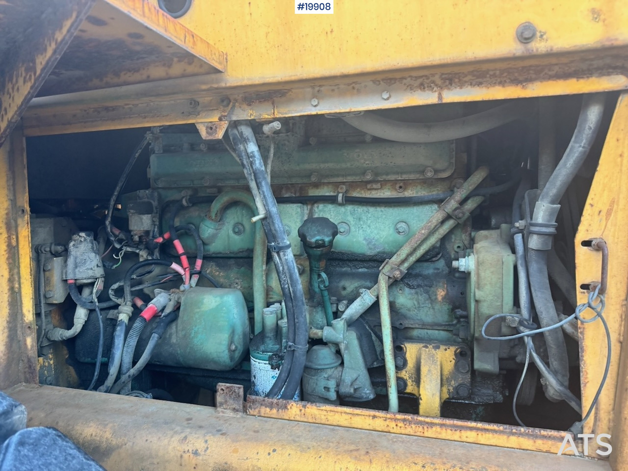 Wheel loader Volvo L90: picture 24