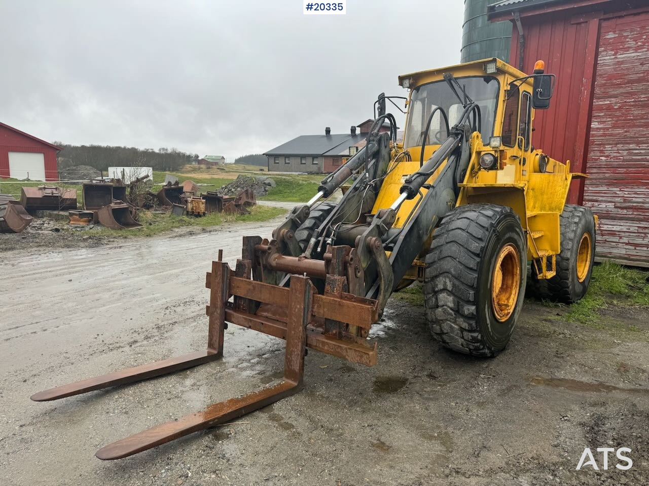 Volvo L90 - Wheel loader: picture 1 Volvo L90 - Wheel loader: picture 1