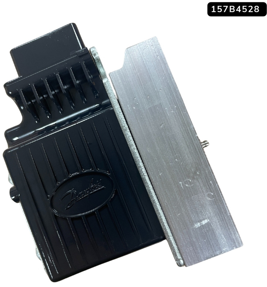 Danfoss Solenoid Valve 157B4528 - Hydraulic valve for Loader crane: picture 5 Danfoss Solenoid Valve 157B4528 - Hydraulic valve for Loader crane: picture 5