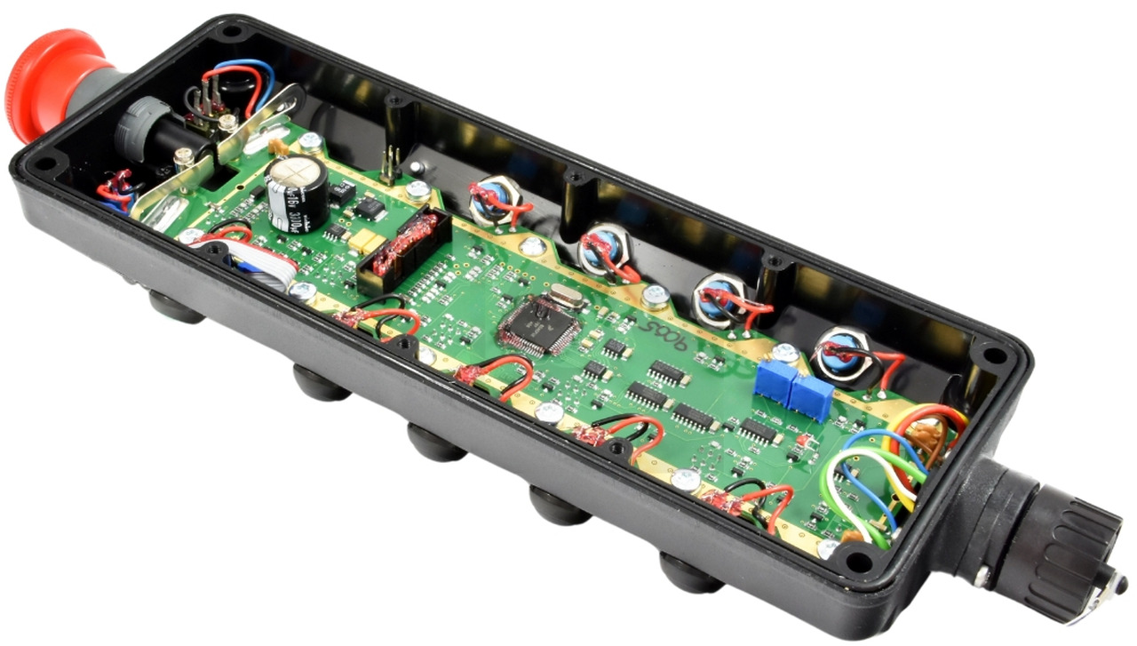 Radio controller top section 9857354 - Electrical system for Loader crane: picture 3 Radio controller top section 9857354 - Electrical system for Loader crane: picture 3