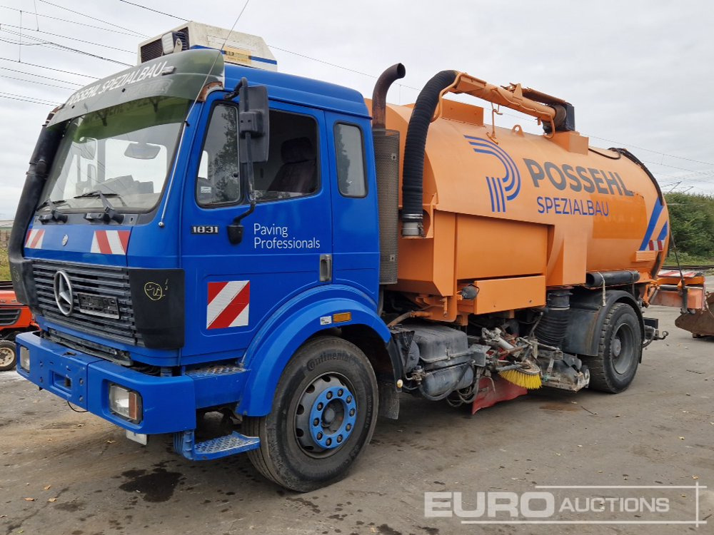 1993 Mercedes Benz SK 1831 - Road sweeper: picture 1 1993 Mercedes Benz SK 1831 - Road sweeper: picture 1