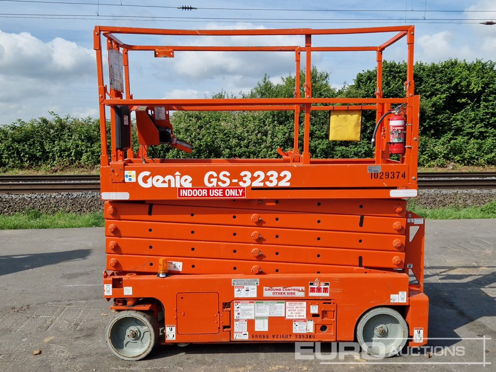 2010 Genie GS-3232 - Aerial platform: picture 2 2010 Genie GS-3232 - Aerial platform: picture 2