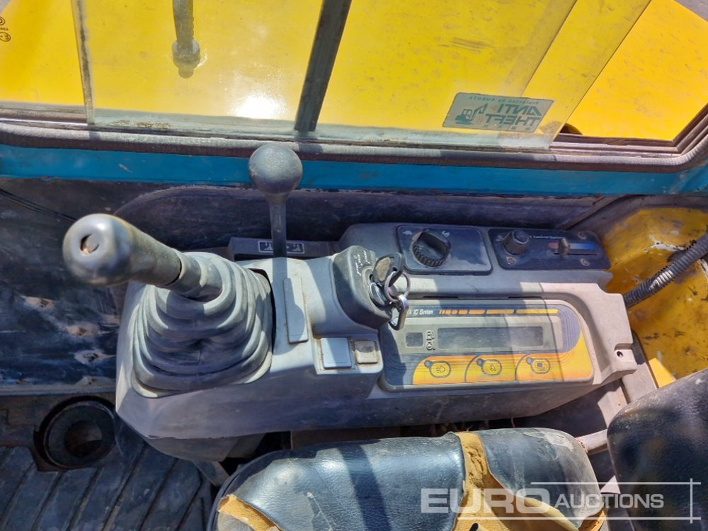 Mini excavator 2011 Kubota KX155-3SZ: picture 32