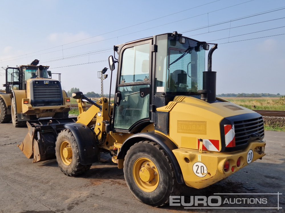 2013 CAT 907H2 - Wheel loader: picture 3 2013 CAT 907H2 - Wheel loader: picture 3