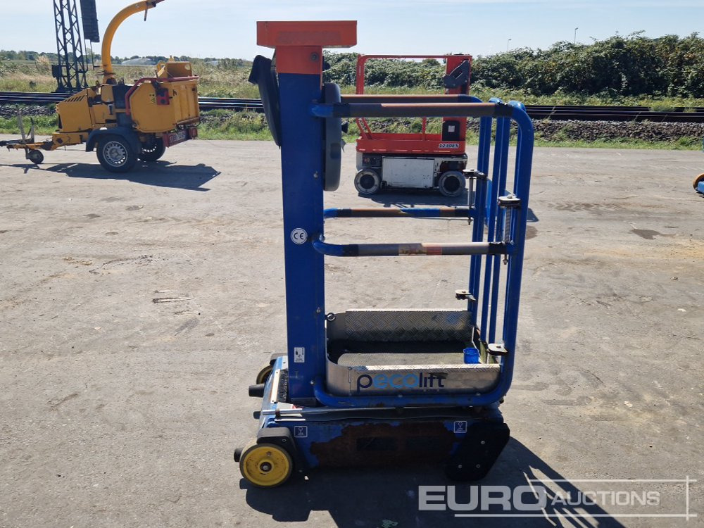 2013 Power Towers Pecolift - Aerial platform: picture 5 2013 Power Towers Pecolift - Aerial platform: picture 5