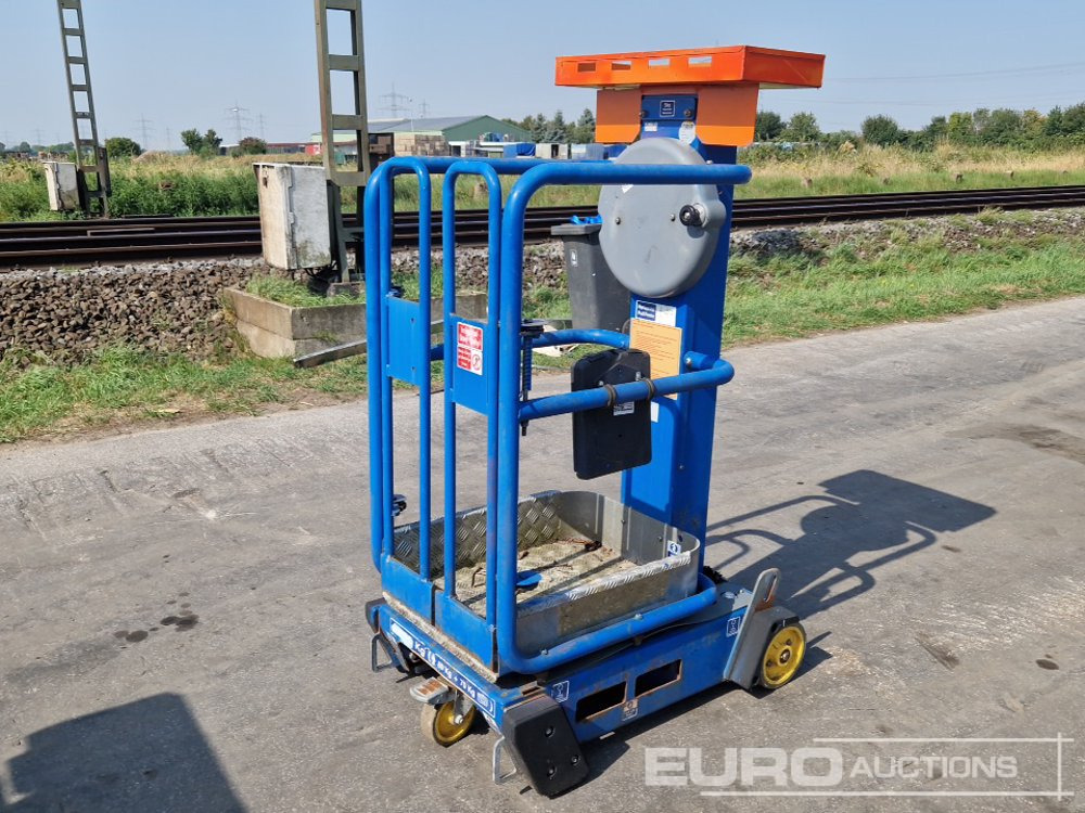 2013 Power Towers Pecolift - Aerial platform: picture 1 2013 Power Towers Pecolift - Aerial platform: picture 1