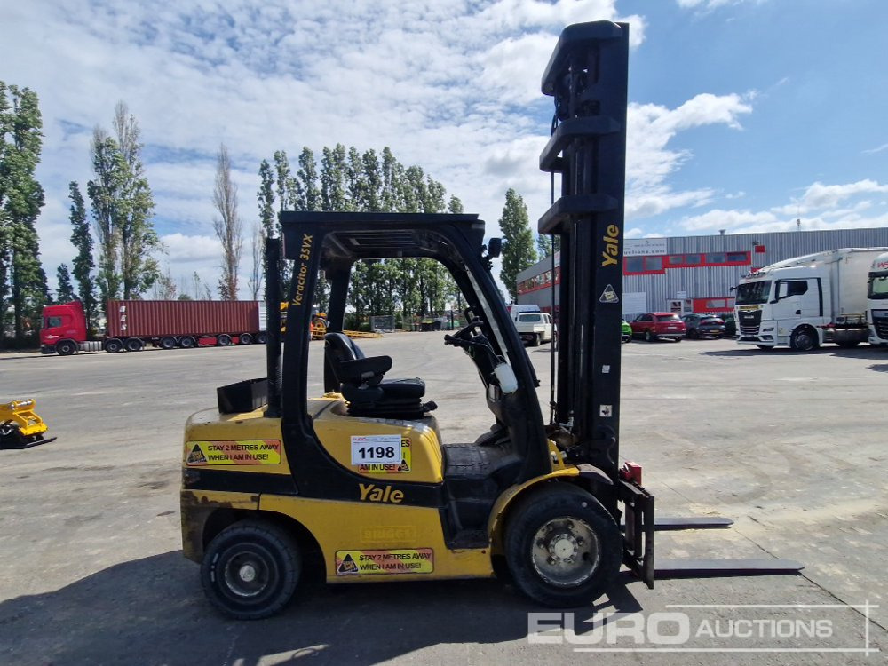 2014 Yale GDP35VX - Forklift: picture 5 2014 Yale GDP35VX - Forklift: picture 5