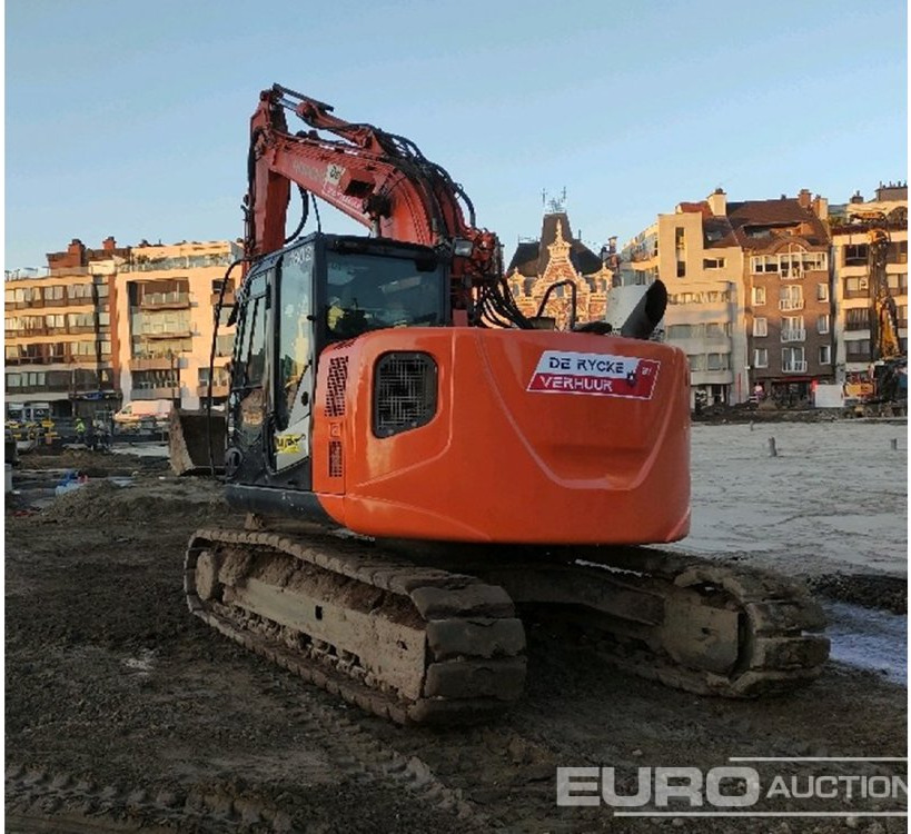 2016 Hitachi ZX135US-5B - Crawler excavator: picture 1 2016 Hitachi ZX135US-5B - Crawler excavator: picture 1