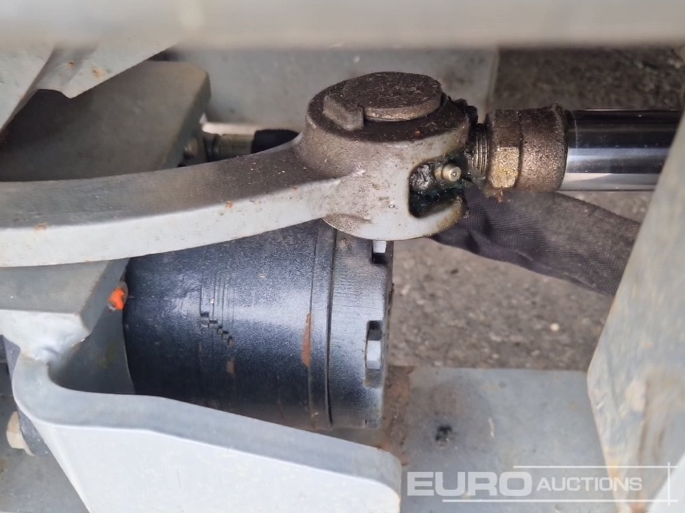 Aerial platform 2016 SkyJack SJIII 4740: picture 11