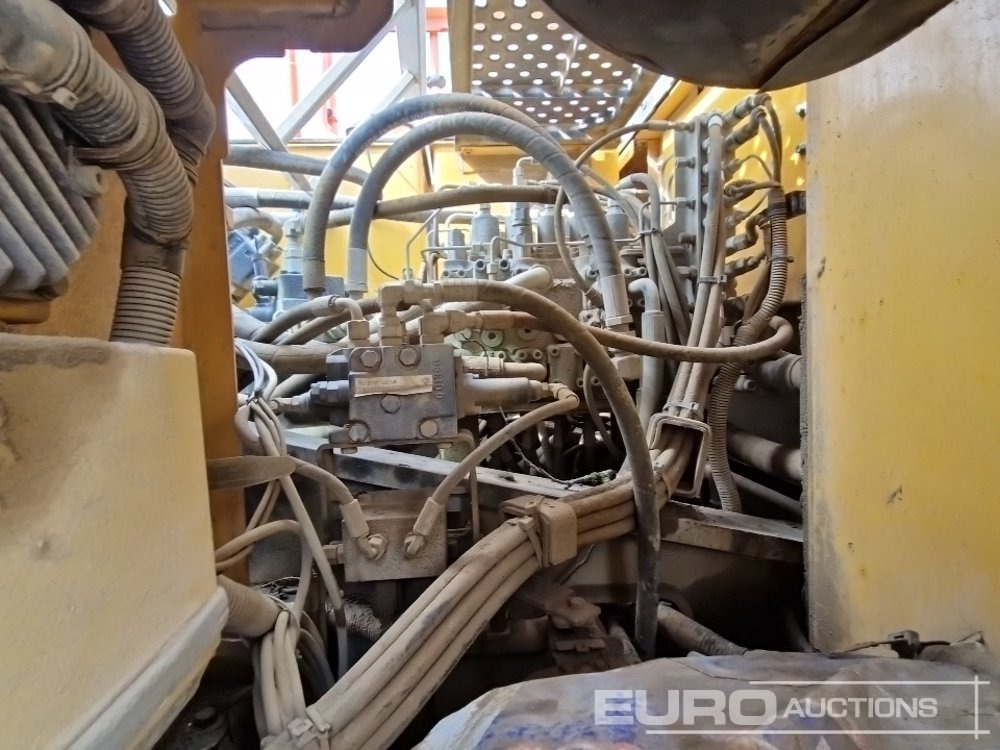 Crawler excavator 2016 Volvo EC220EL: picture 16