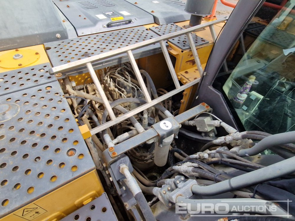 Crawler excavator 2016 Volvo EC220EL: picture 21