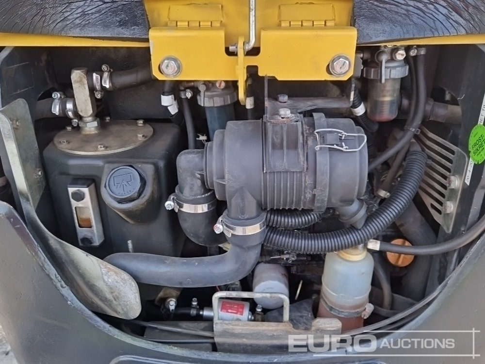 Mini excavator 2016 Yanmar SV18: picture 14