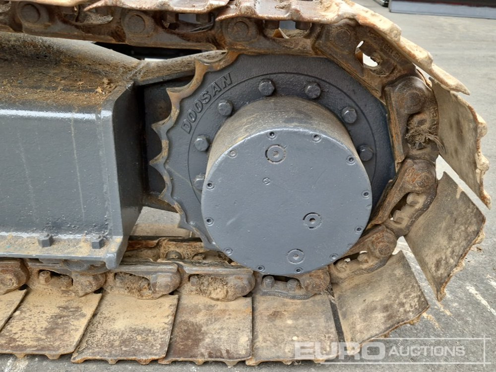 Mini excavator 2017 Doosan DH55-V: picture 6