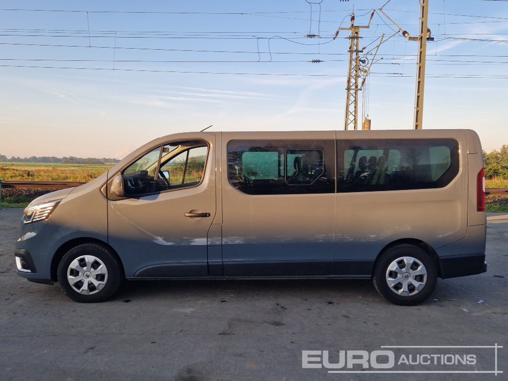 2022 Renault Trafic - Minibus, Passenger van: picture 2 2022 Renault Trafic - Minibus, Passenger van: picture 2