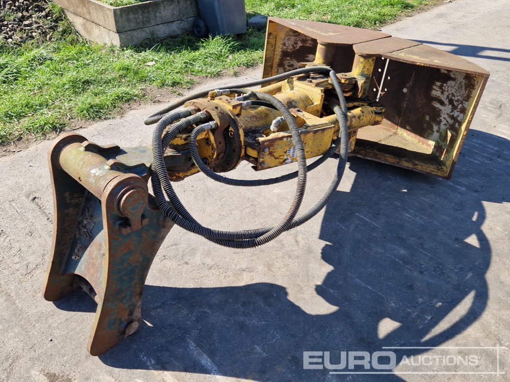 2000 Smag Clamshell Bucket - Attachment for Excavator: picture 4 2000 Smag Clamshell Bucket - Attachment for Excavator: picture 4