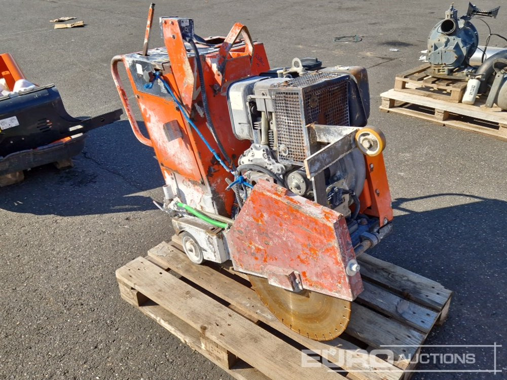 Clipper Norton Walk Behind Asphalt Saw - Asphalt machine: picture 4 Clipper Norton Walk Behind Asphalt Saw - Asphalt machine: picture 4