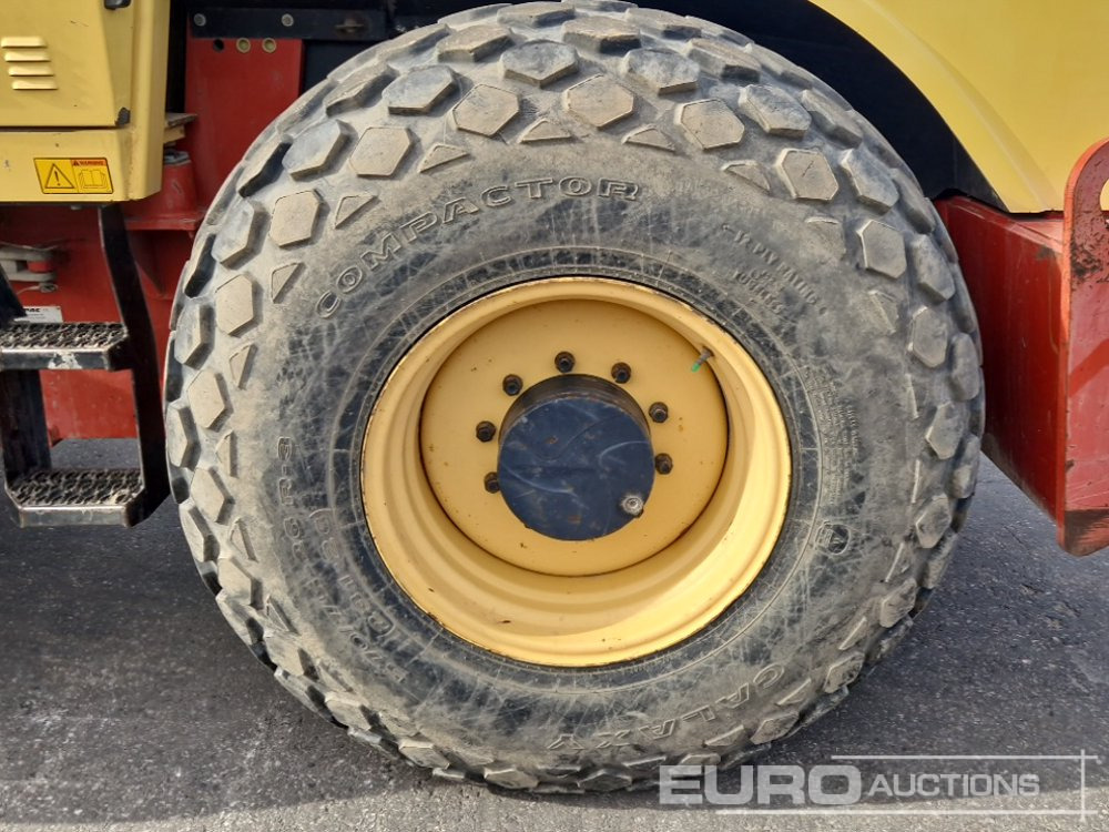 Roller Dynapac CA252D/LN: picture 15
