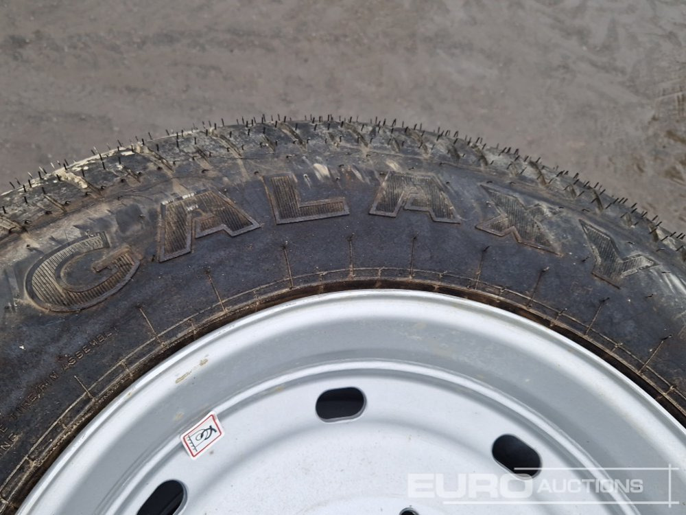 Tire Galaxy 41x18LL-22.5 Tyres with Rims: picture 9