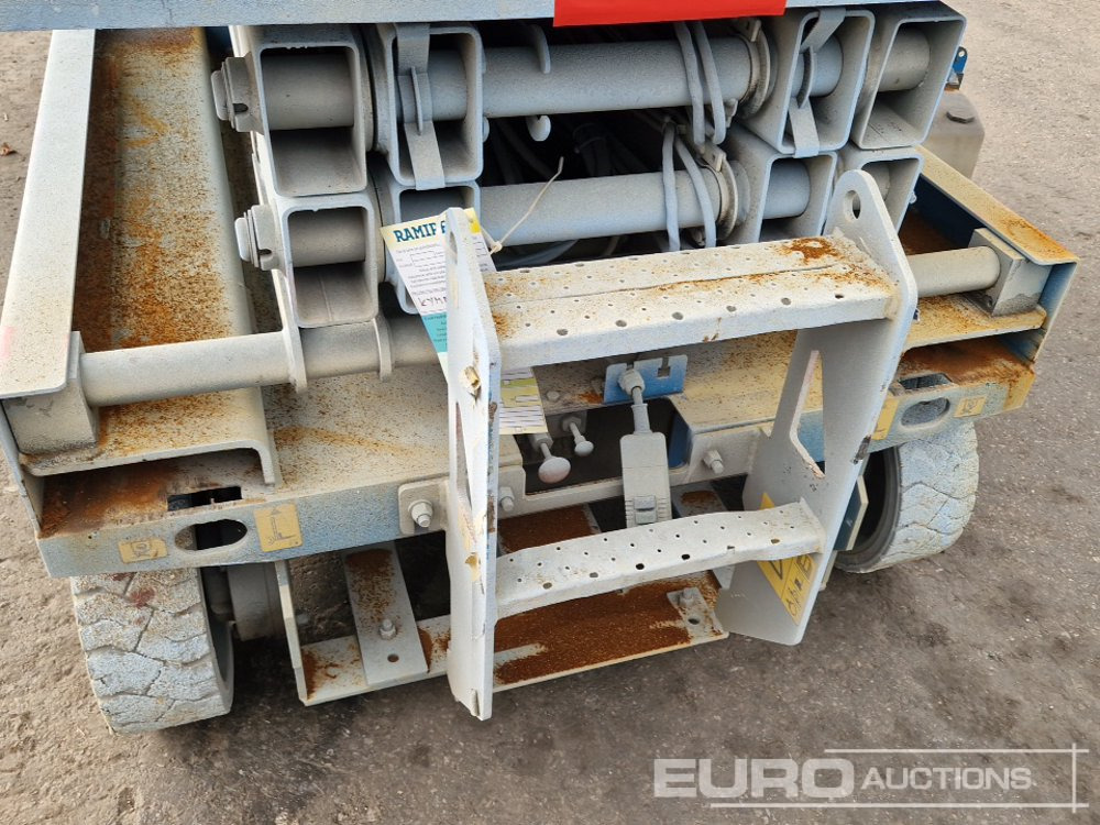 Aerial platform Genie GS2046: picture 14