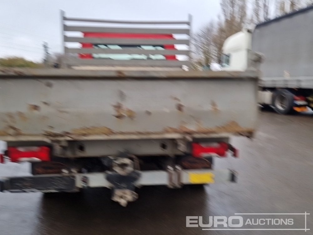 Iveco Van Pick-Up, Manual Gearbox, Dropside - Flatbed van: picture 4 Iveco Van Pick-Up, Manual Gearbox, Dropside - Flatbed van: picture 4