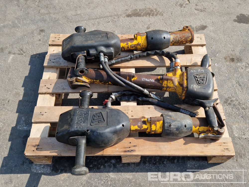 JCB Pneumatic Breaker (3 of) - Hydraulic hammer: picture 1 JCB Pneumatic Breaker (3 of) - Hydraulic hammer: picture 1